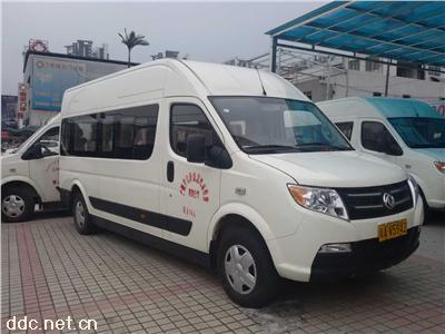  新能源10-14座客车